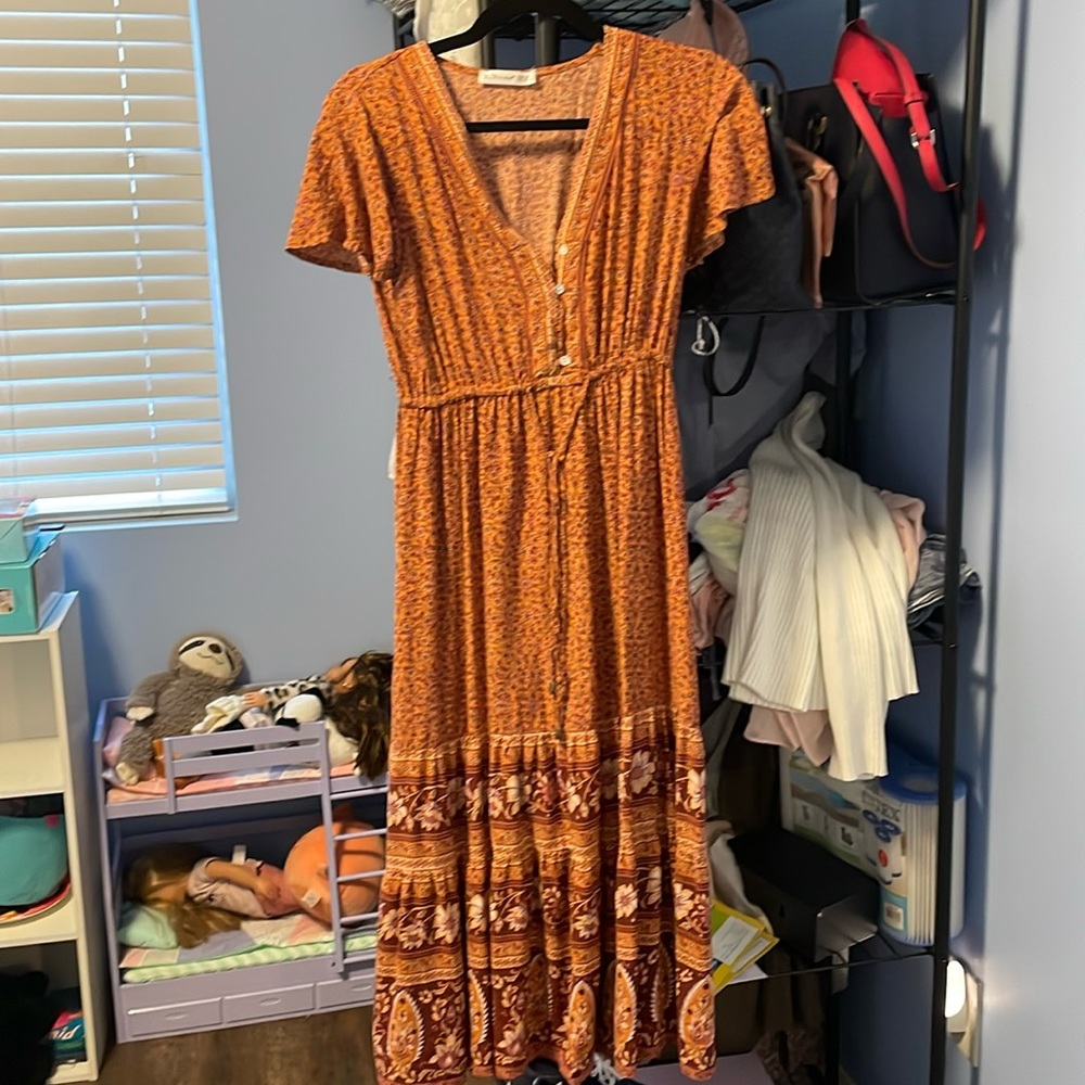 Medium super soft thin material but not see through orange midi dress worn once